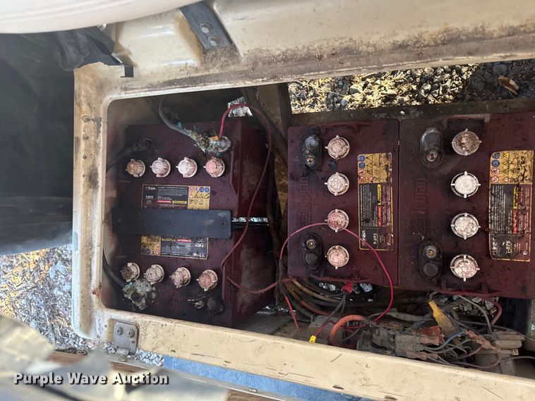 image for item EN0499 (3) Clubcar golf carts