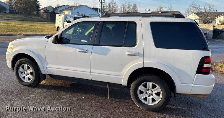 image for item EN0830 2009 Ford Explorer SUV