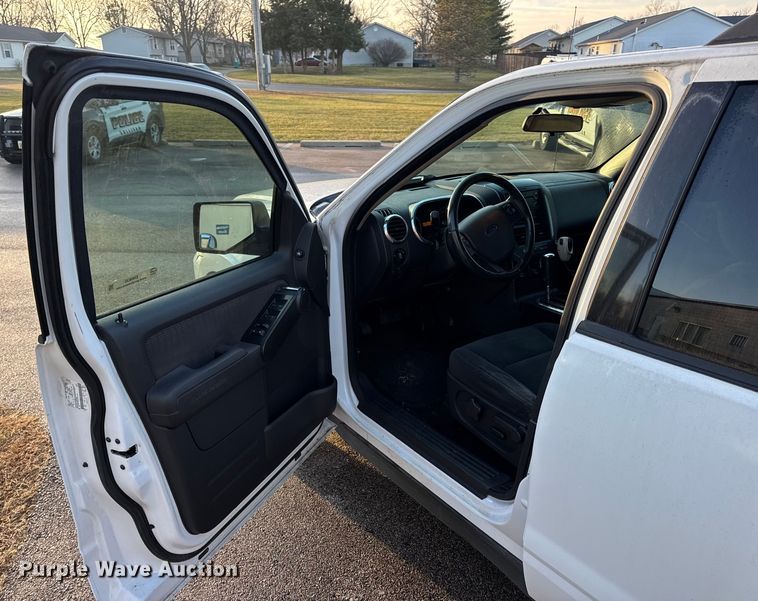 image for item EN0830 2009 Ford Explorer SUV