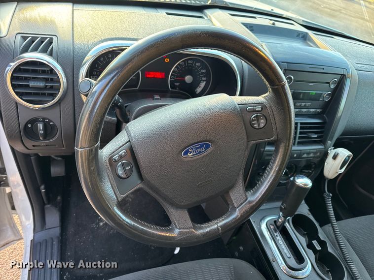 image for item EN0830 2009 Ford Explorer SUV