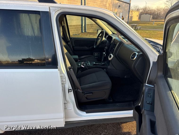 image for item EN0830 2009 Ford Explorer SUV