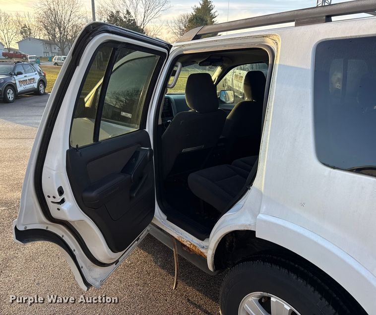 image for item EN0830 2009 Ford Explorer SUV