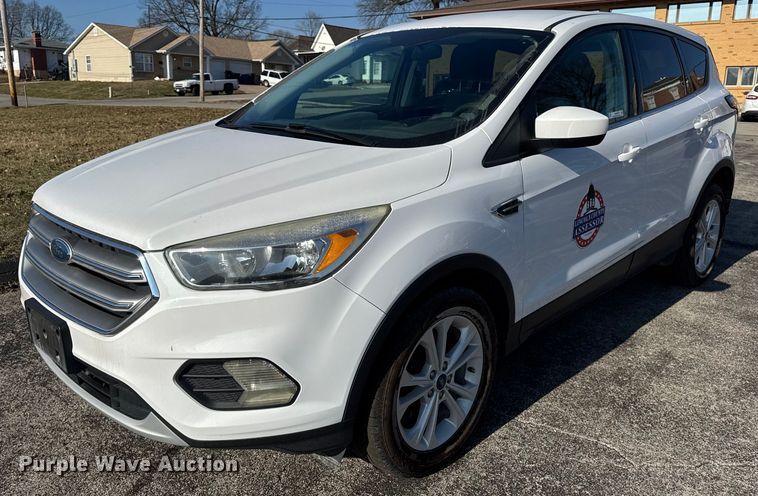 image for item EN0832 2017 Ford Escape SE SUV