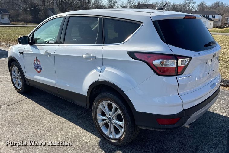 image for item EN0832 2017 Ford Escape SE SUV