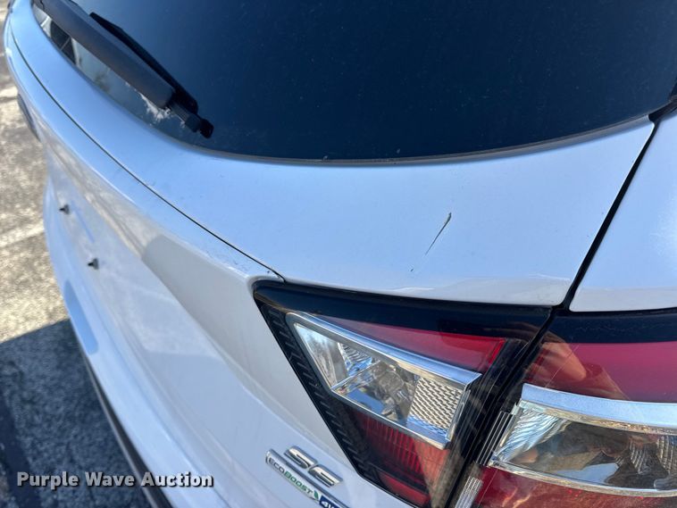 image for item EN0832 2017 Ford Escape SE SUV