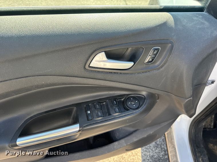 image for item EN0832 2017 Ford Escape SE SUV