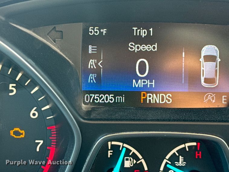 image for item EN0832 2017 Ford Escape SE SUV