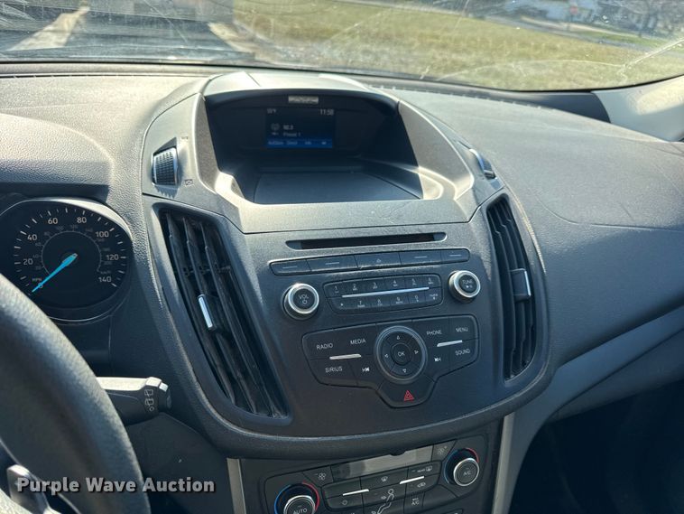 image for item EN0832 2017 Ford Escape SE SUV