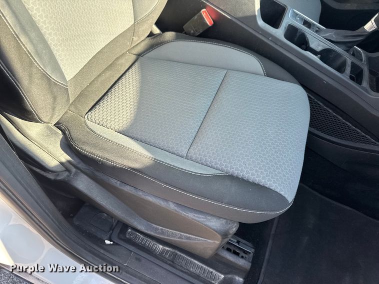 image for item EN0832 2017 Ford Escape SE SUV