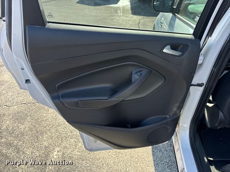 image for item EN0832 2017 Ford Escape SE SUV