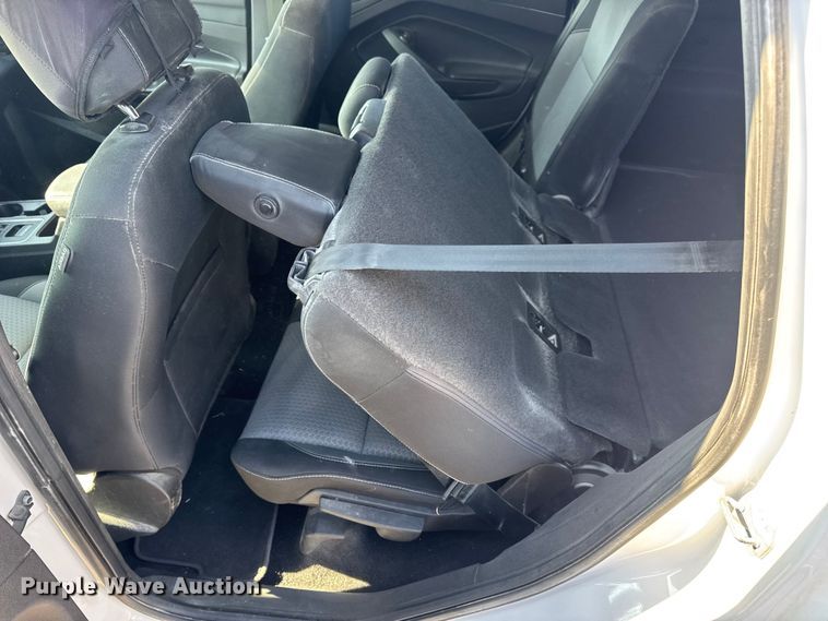 image for item EN0832 2017 Ford Escape SE SUV