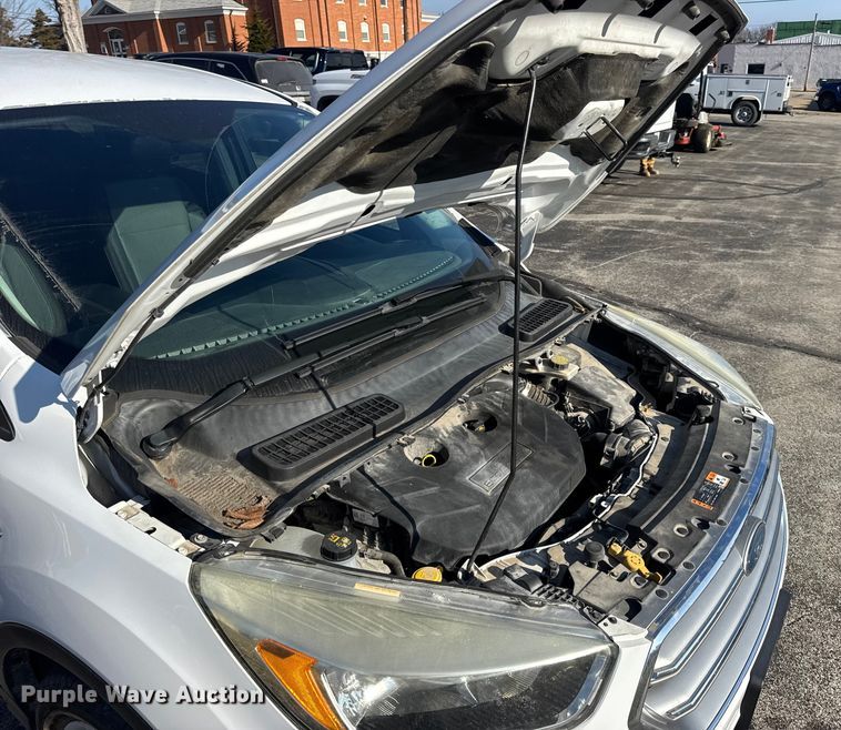 image for item EN0832 2017 Ford Escape SE SUV