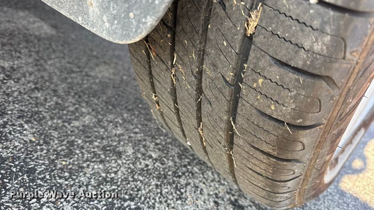 image for item EN0832 2017 Ford Escape SE SUV