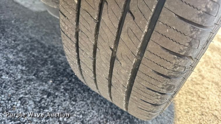 image for item EN0832 2017 Ford Escape SE SUV