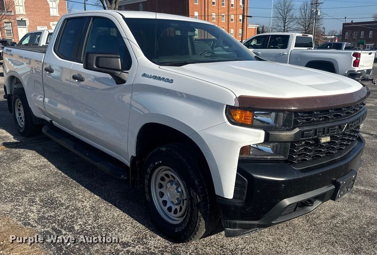 image for item EN0833 2020 Chevrolet Silverado 1500 Ext. Cab pickup truck