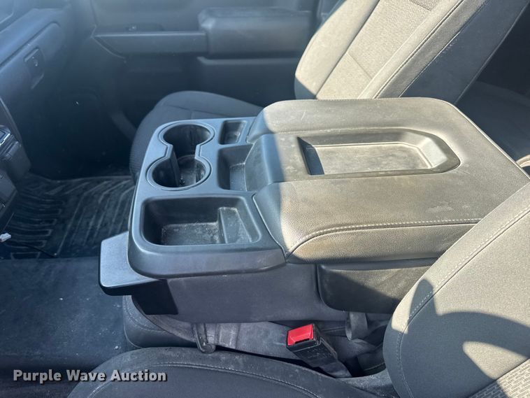 image for item EN0833 2020 Chevrolet Silverado 1500 Ext. Cab pickup truck