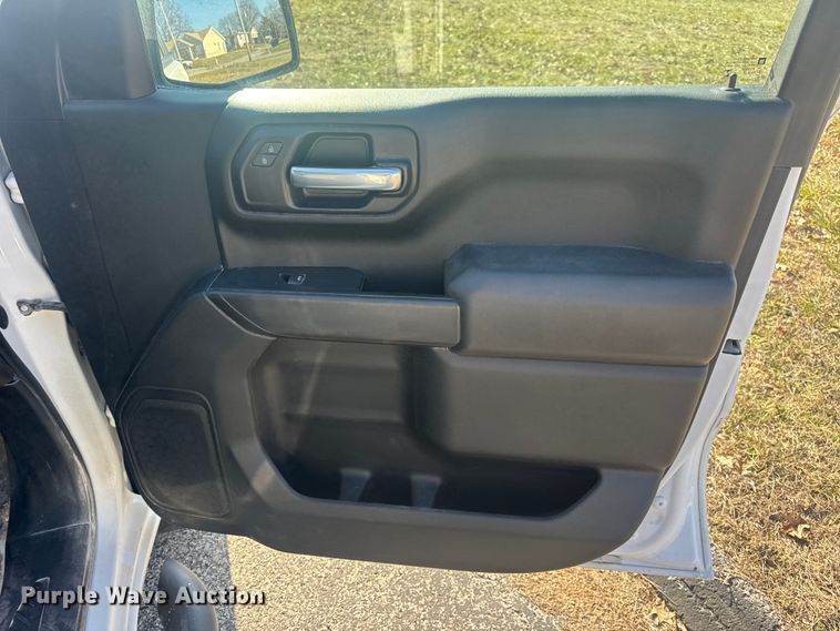 image for item EN0833 2020 Chevrolet Silverado 1500 Ext. Cab pickup truck