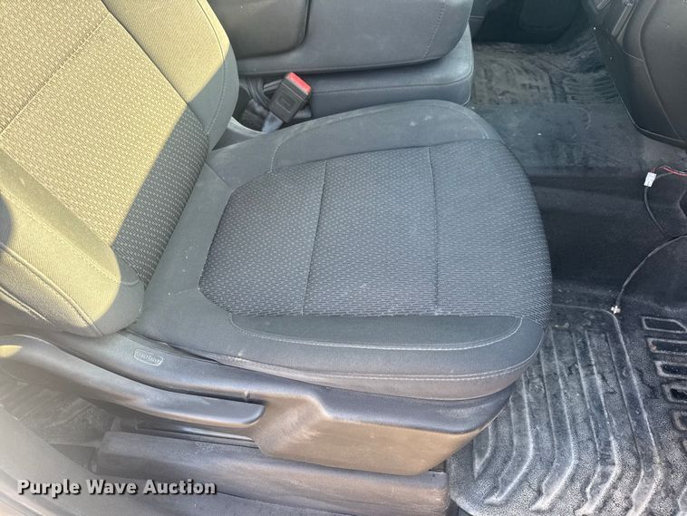 image for item EN0833 2020 Chevrolet Silverado 1500 Ext. Cab pickup truck