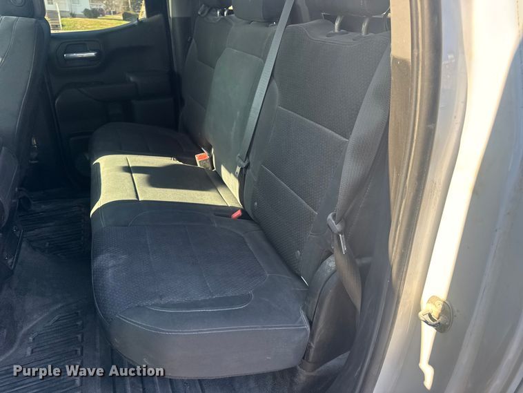 image for item EN0833 2020 Chevrolet Silverado 1500 Ext. Cab pickup truck