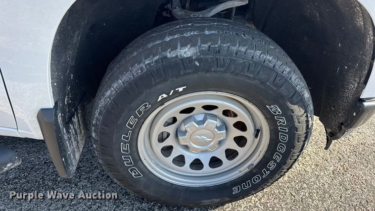 image for item EN0833 2020 Chevrolet Silverado 1500 Ext. Cab pickup truck