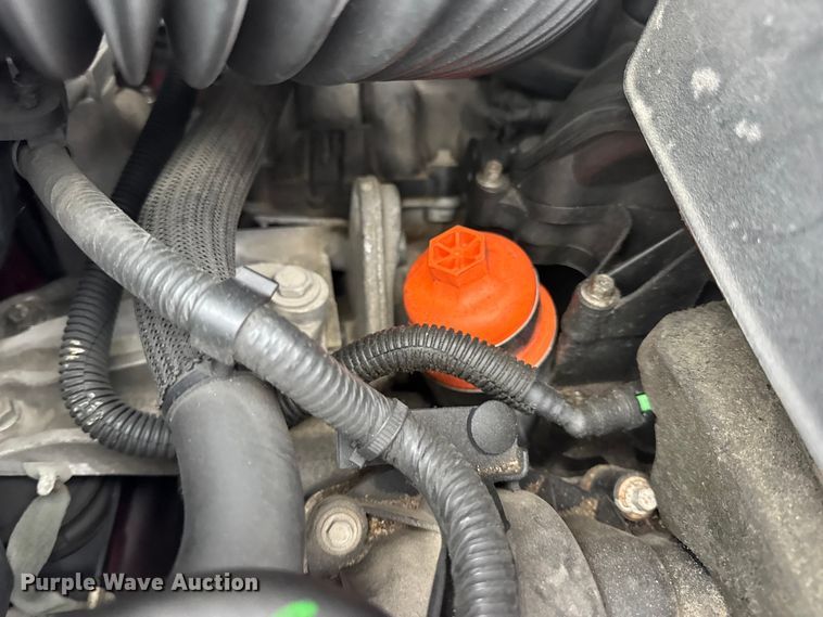 image for item EN0853 2011 Chrysler Town And Country van