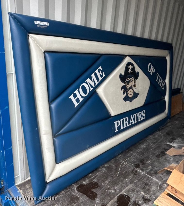 image for item EN0855 Approximately 10 gym mats