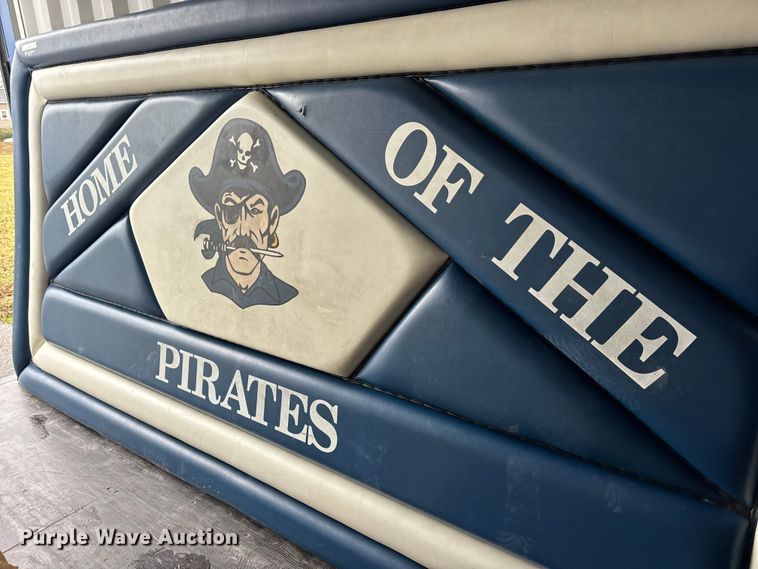 image for item EN0855 Approximately 10 gym mats