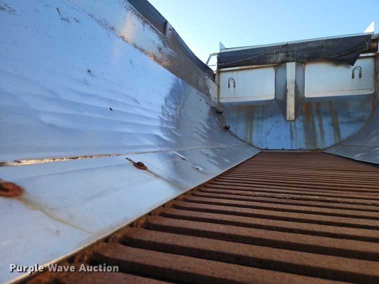 image for item EO4806 2006 International 7400 dump truck