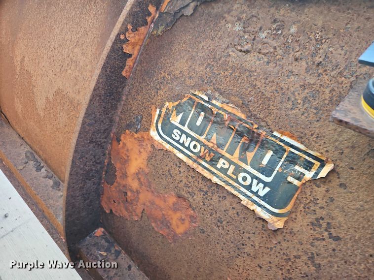 image for item EO4806 2006 International 7400 dump truck