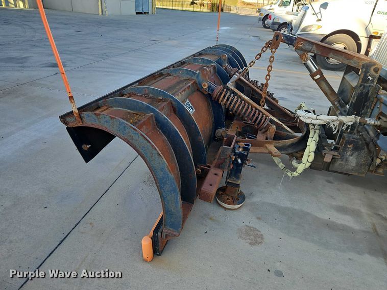 image for item EO4806 2006 International 7400 dump truck