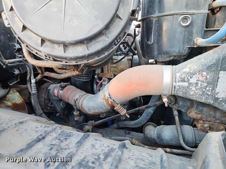 image for item EO4806 2006 International 7400 dump truck