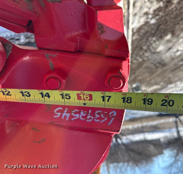 image for item EP2768 1998 International 4700 digger derrick truck