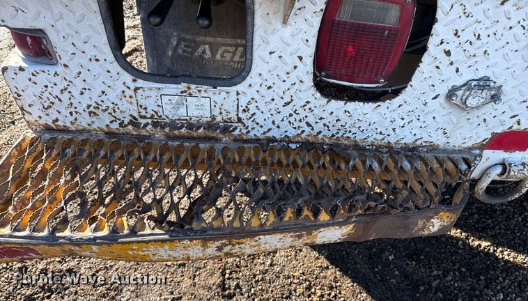 image for item EP2768 1998 International 4700 digger derrick truck