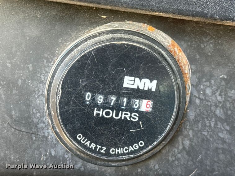 image for item EP2768 1998 International 4700 digger derrick truck