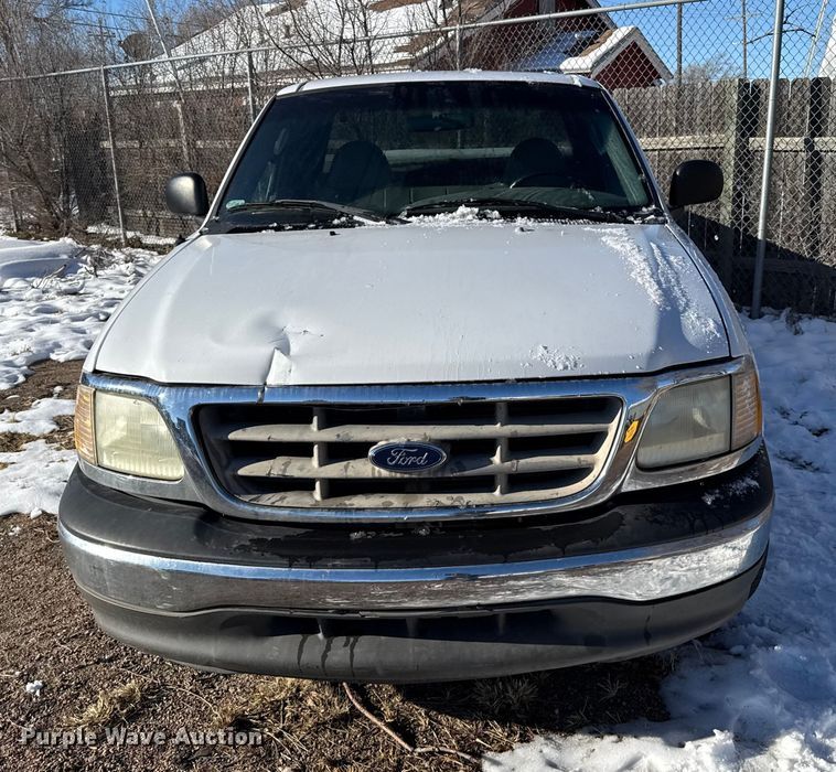 image for item EP2769 2002 Ford F150 pickup truck