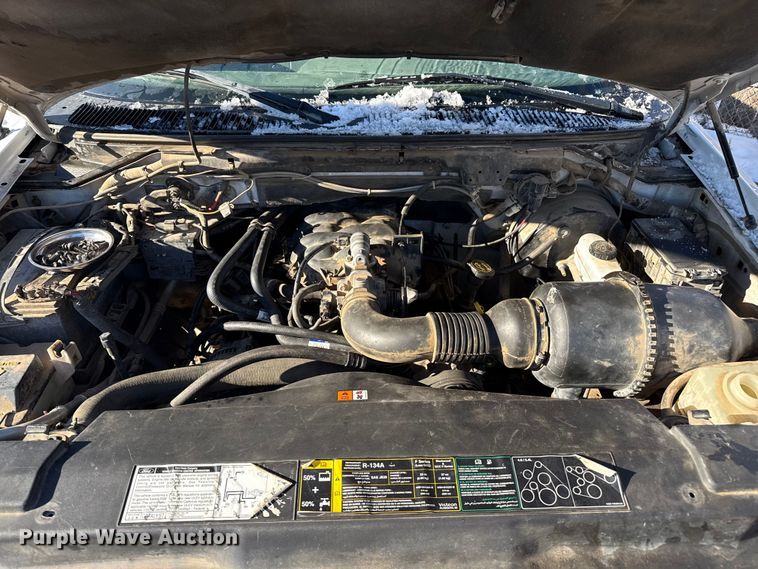 image for item EP2769 2002 Ford F150 pickup truck