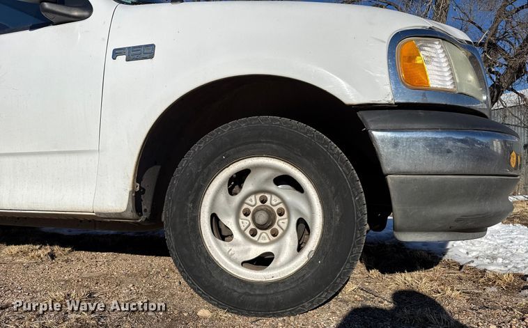 image for item EP2769 2002 Ford F150 pickup truck