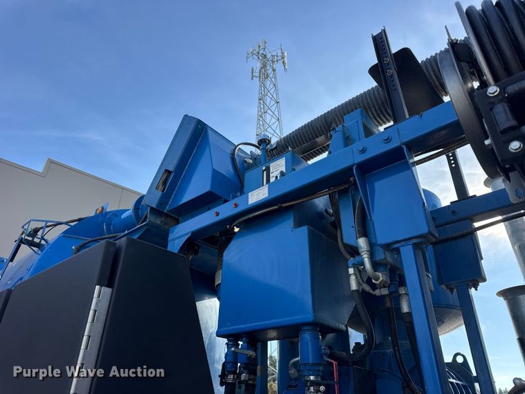 image for item ER0345 2014 Peterbilt 348 sewer jetter truck