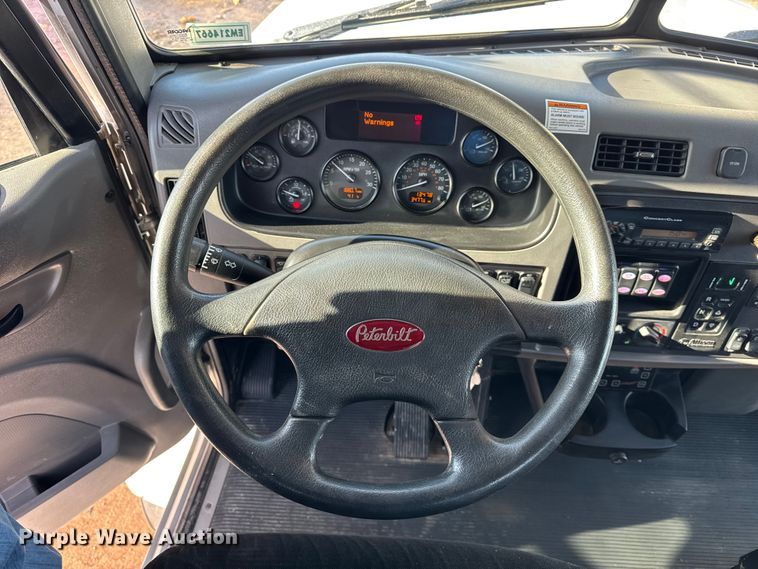 image for item ER0345 2014 Peterbilt 348 sewer jetter truck