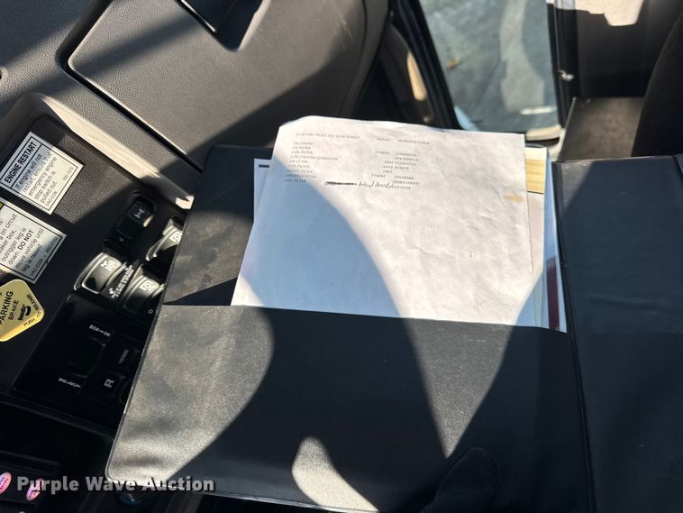 image for item ER0345 2014 Peterbilt 348 sewer jetter truck