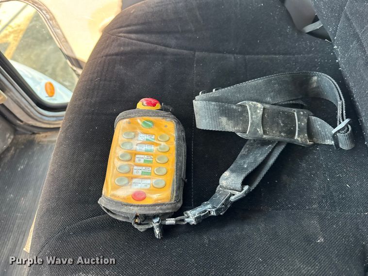 image for item ER0345 2014 Peterbilt 348 sewer jetter truck