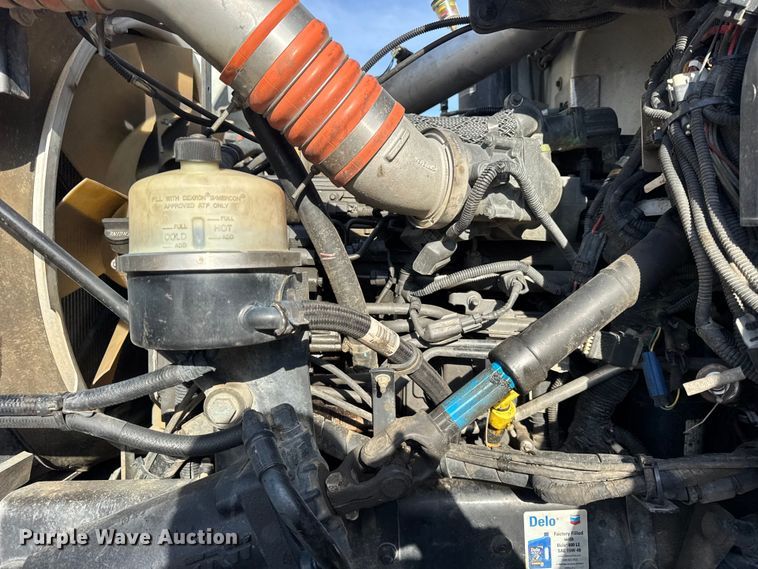 image for item ER0345 2014 Peterbilt 348 sewer jetter truck