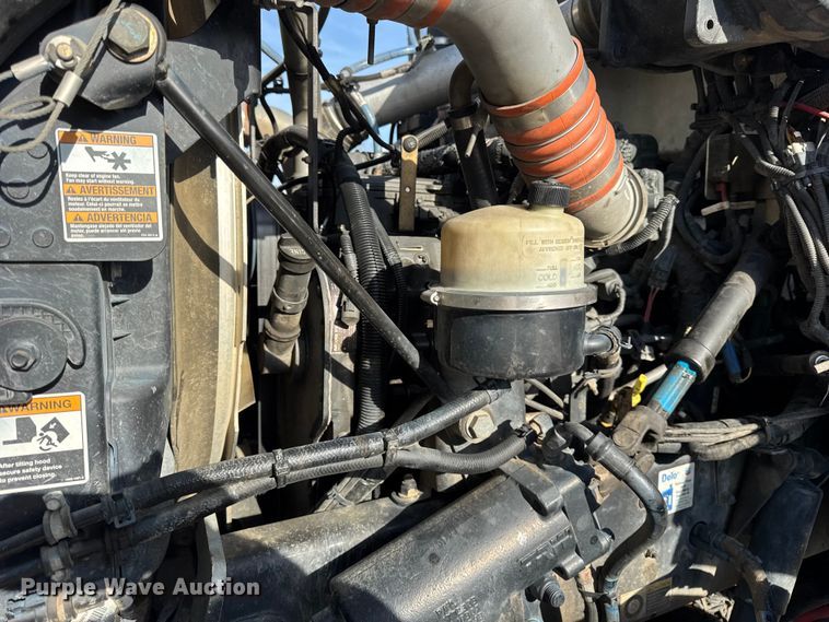 image for item ER0345 2014 Peterbilt 348 sewer jetter truck