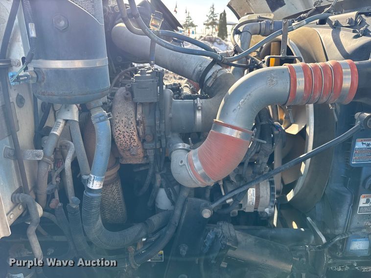 image for item ER0345 2014 Peterbilt 348 sewer jetter truck