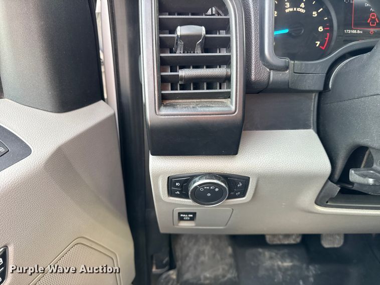 image for item ER0367 2018 Ford F150  Ext. Cab pickup truck