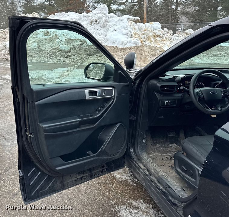 image for item ER0370 2021 Ford Explorer Police Interceptor SUV