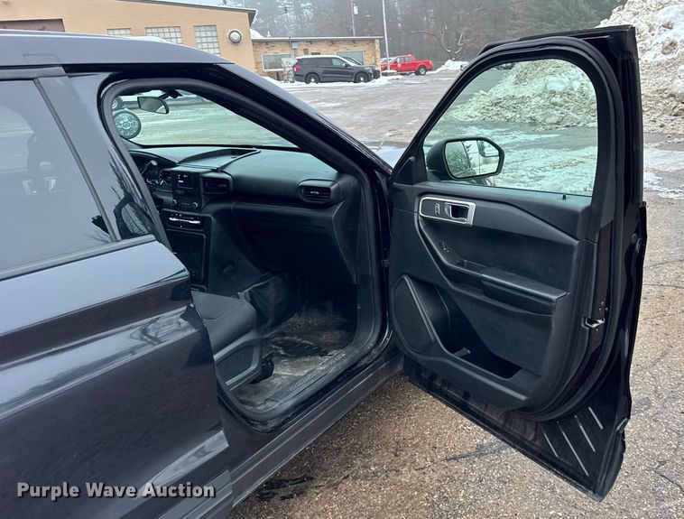 image for item ER0370 2021 Ford Explorer Police Interceptor SUV