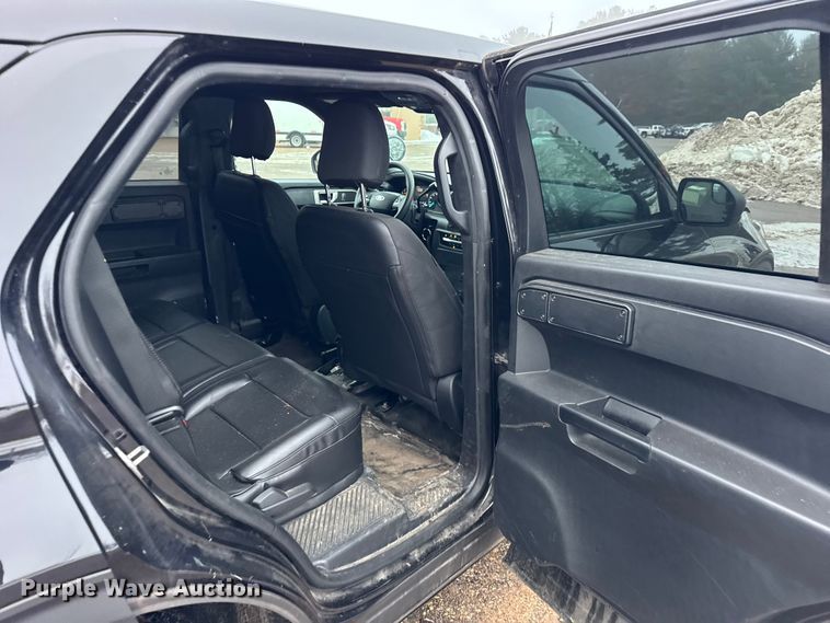 image for item ER0370 2021 Ford Explorer Police Interceptor SUV