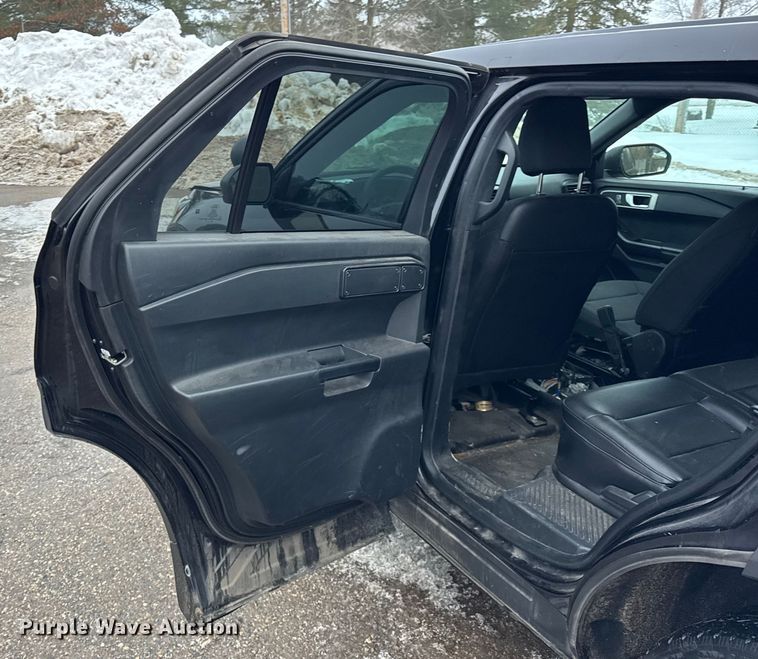 image for item ER0370 2021 Ford Explorer Police Interceptor SUV