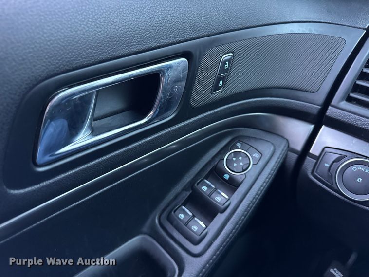 image for item ER0371 2018 Ford Explorer Police Interceptor SUV